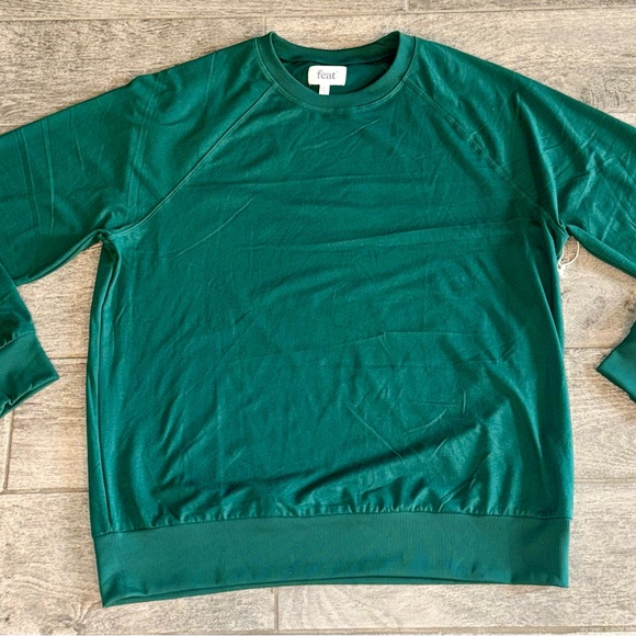 feat Other - FEAT Hunter Green comfy crewneck NWT $68 MSRP